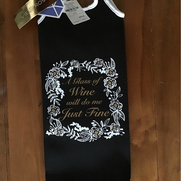 NWT Wine Bottle Gift Bag Carrier - Picture 1 of 4